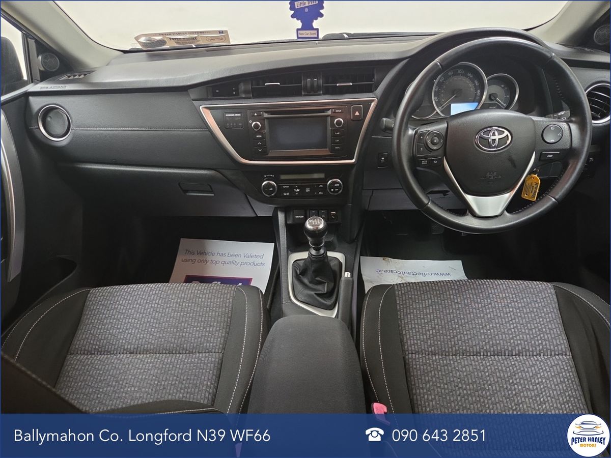 Toyota Auris D-4D 90 (1.4) 5Dr Luna
