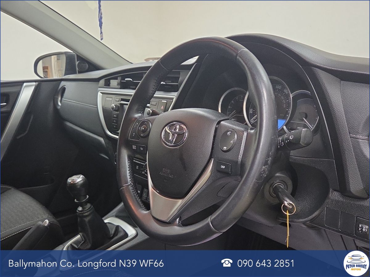 Toyota Auris D-4D 90 (1.4) 5Dr Luna