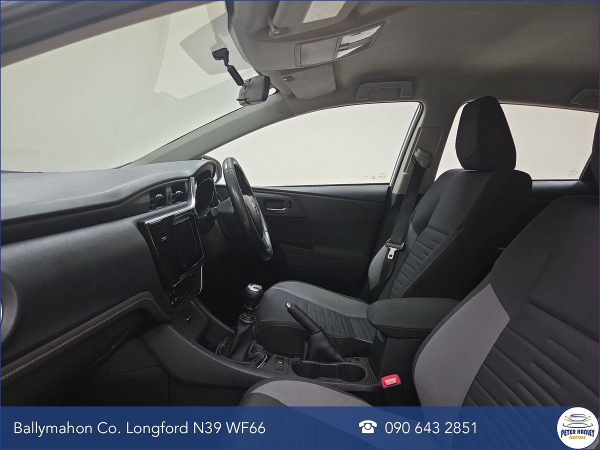 Toyota Auris 1.4 D-4D (90) 5Dr Luna