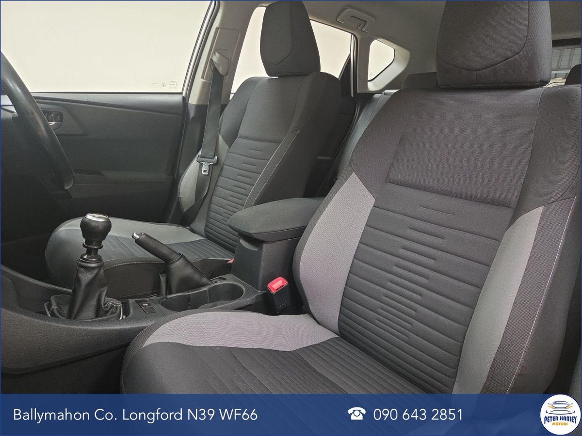 Toyota Auris 1.4 D-4D (90) 5Dr Luna