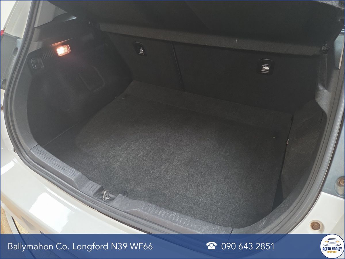 Toyota Auris 1.4 D-4D (90) 5Dr Luna