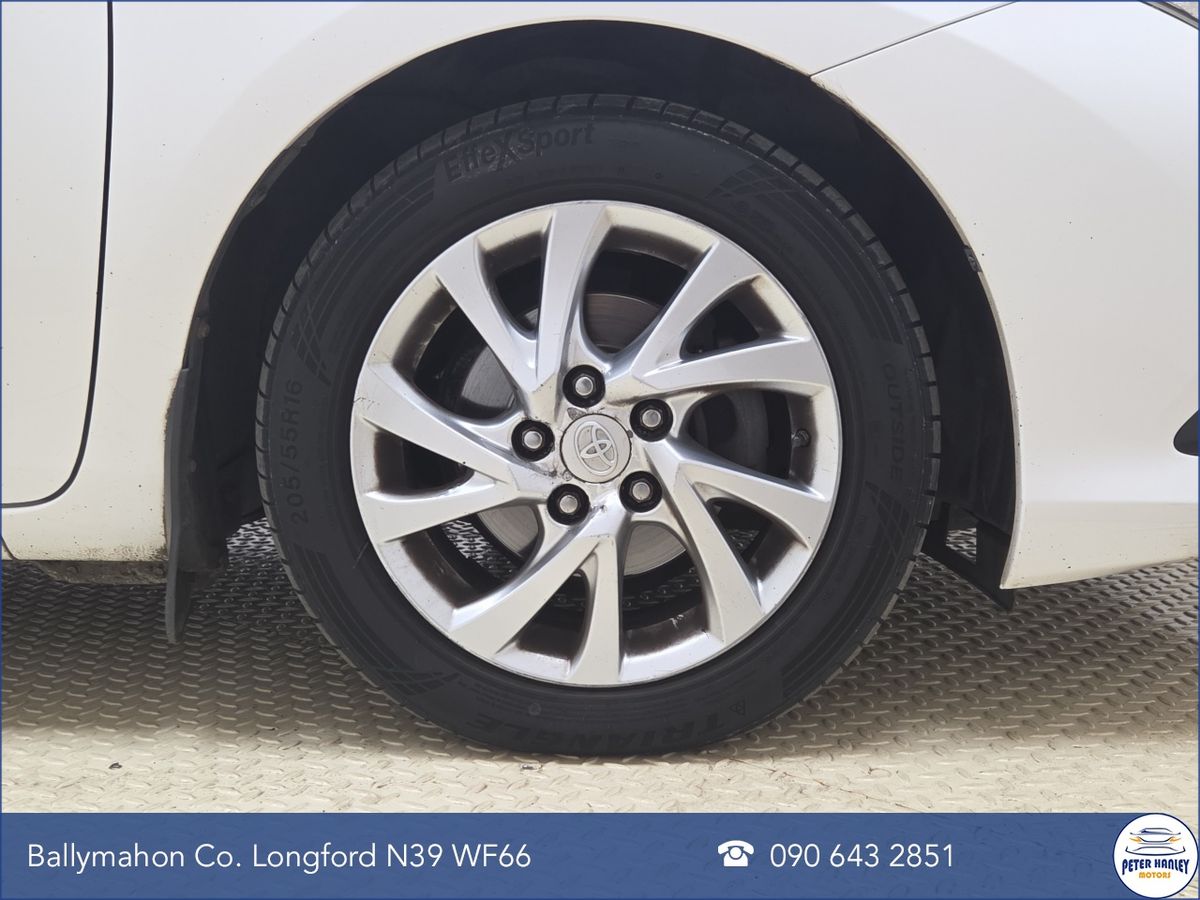 Toyota Auris 1.4 D-4D (90) 5Dr Luna
