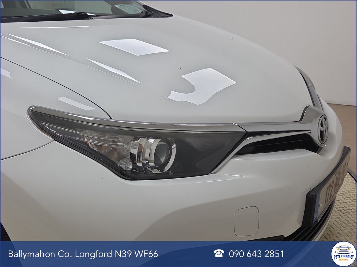 Toyota Auris 1.4 D-4D (90) 5Dr Luna