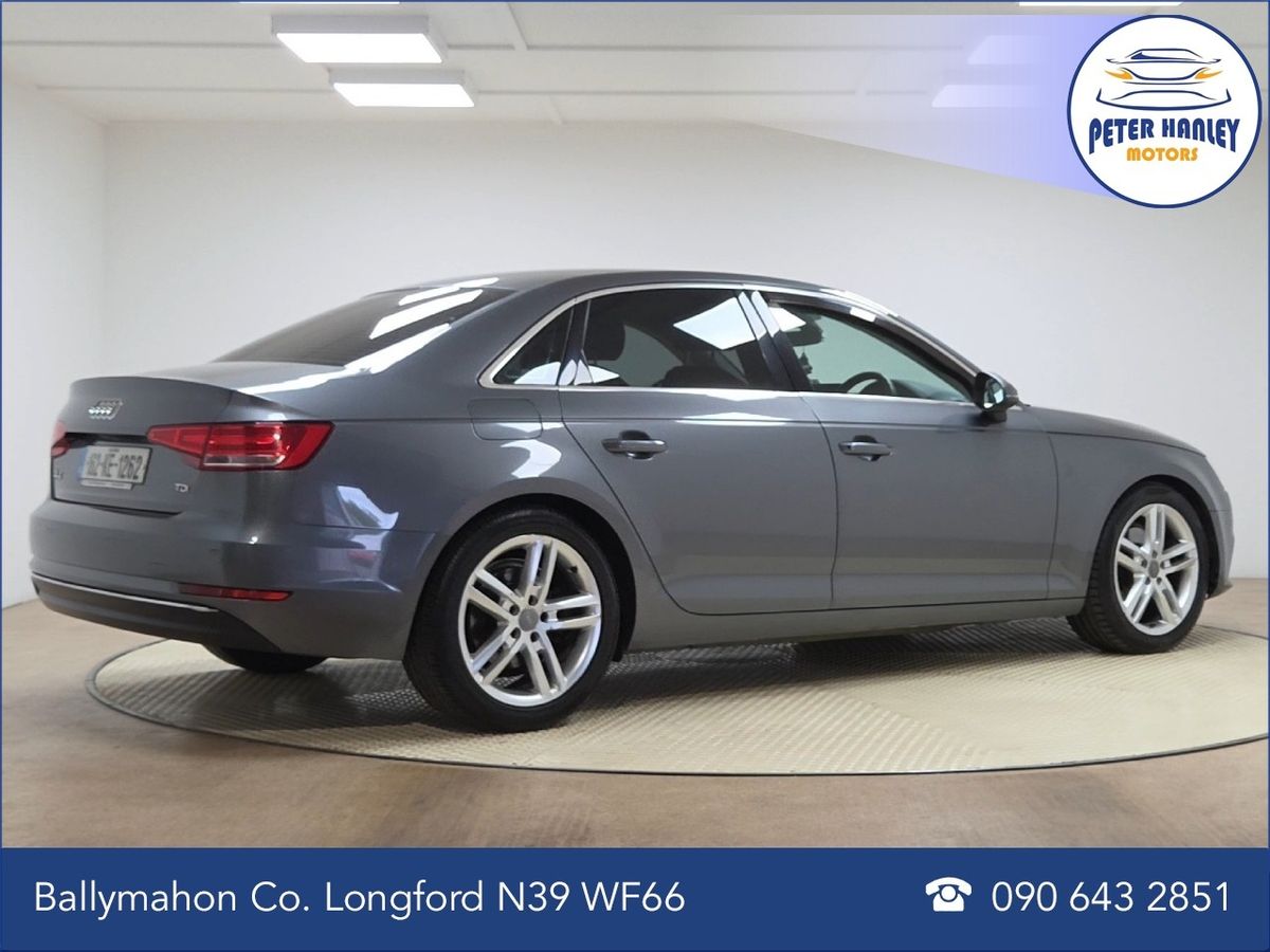 Audi A4 2.0TDI 150HP Attraction Ultra