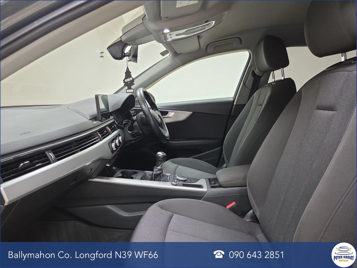 Audi A4 2.0TDI 150HP Attraction Ultra