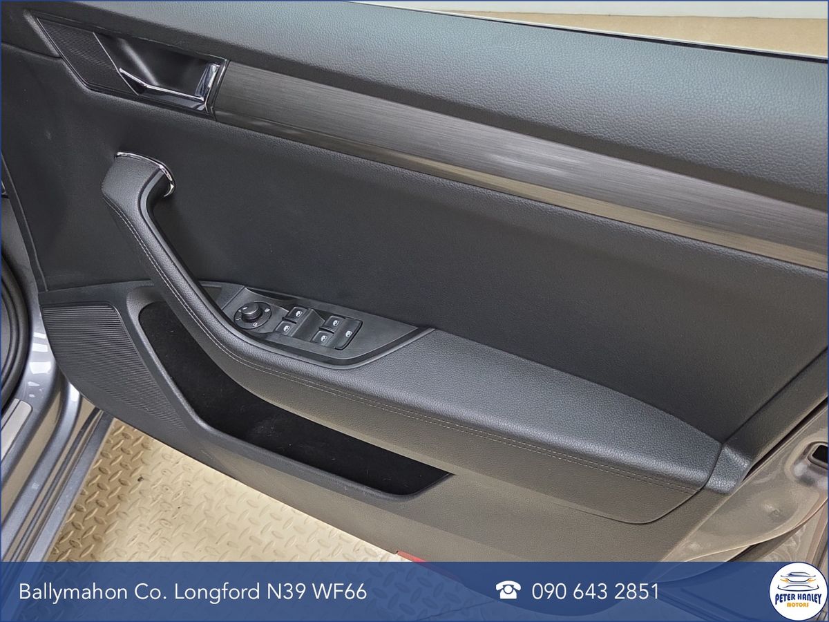 Skoda Superb Superb Se L Iv Phev S-A  SE L  TSi 218 13kWh PHEV DSG6 Auto Start/Stop