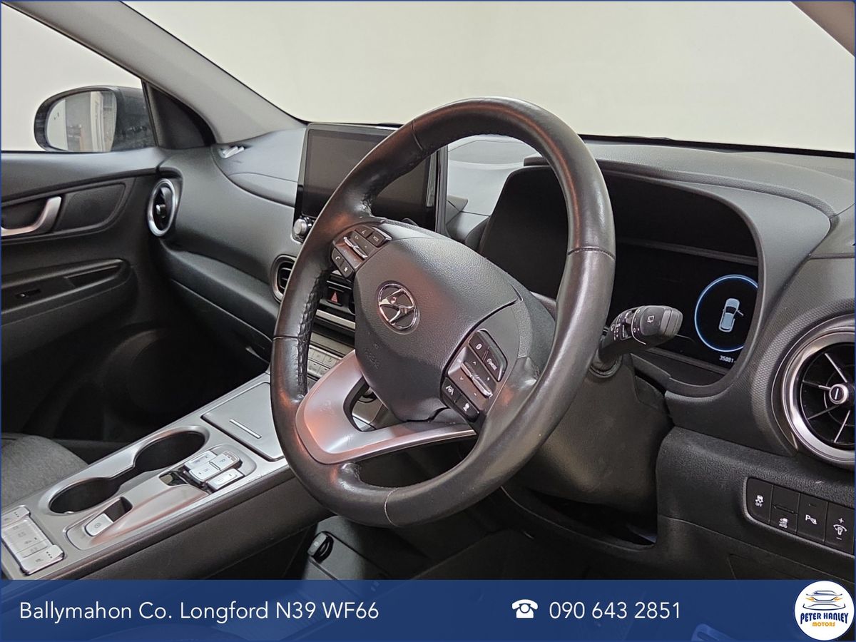 Hyundai KONA Kona Premium Ev  Premium  204 PMSM 64KWH