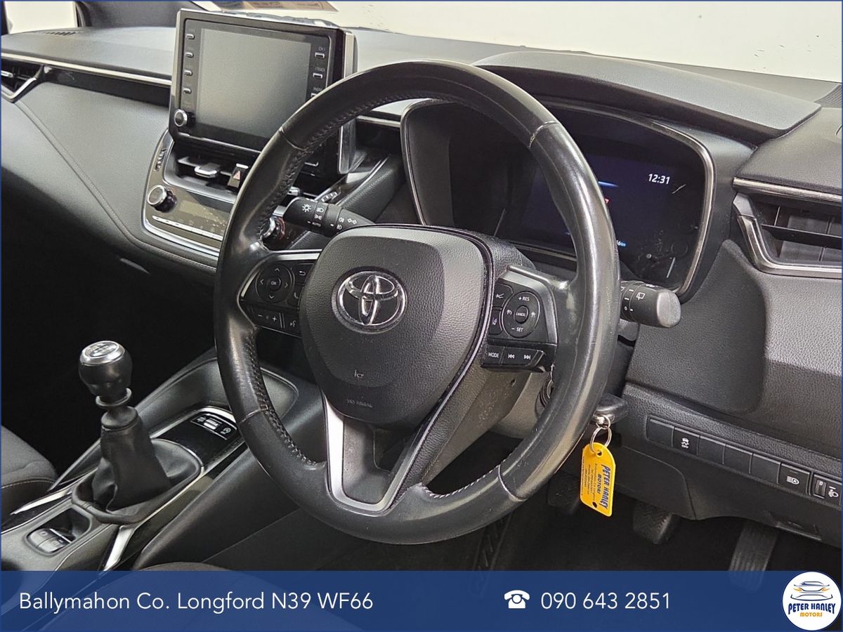 Toyota Corolla 1.2T Luna Hatchback