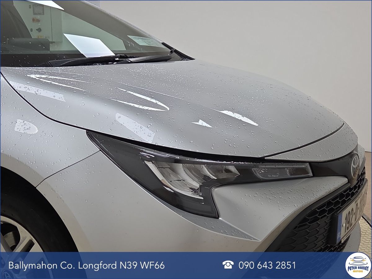 Toyota Corolla 1.2T Luna Hatchback