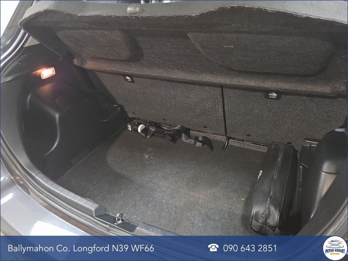 Toyota Yaris 1.0 VVT-i 5Dr Luna