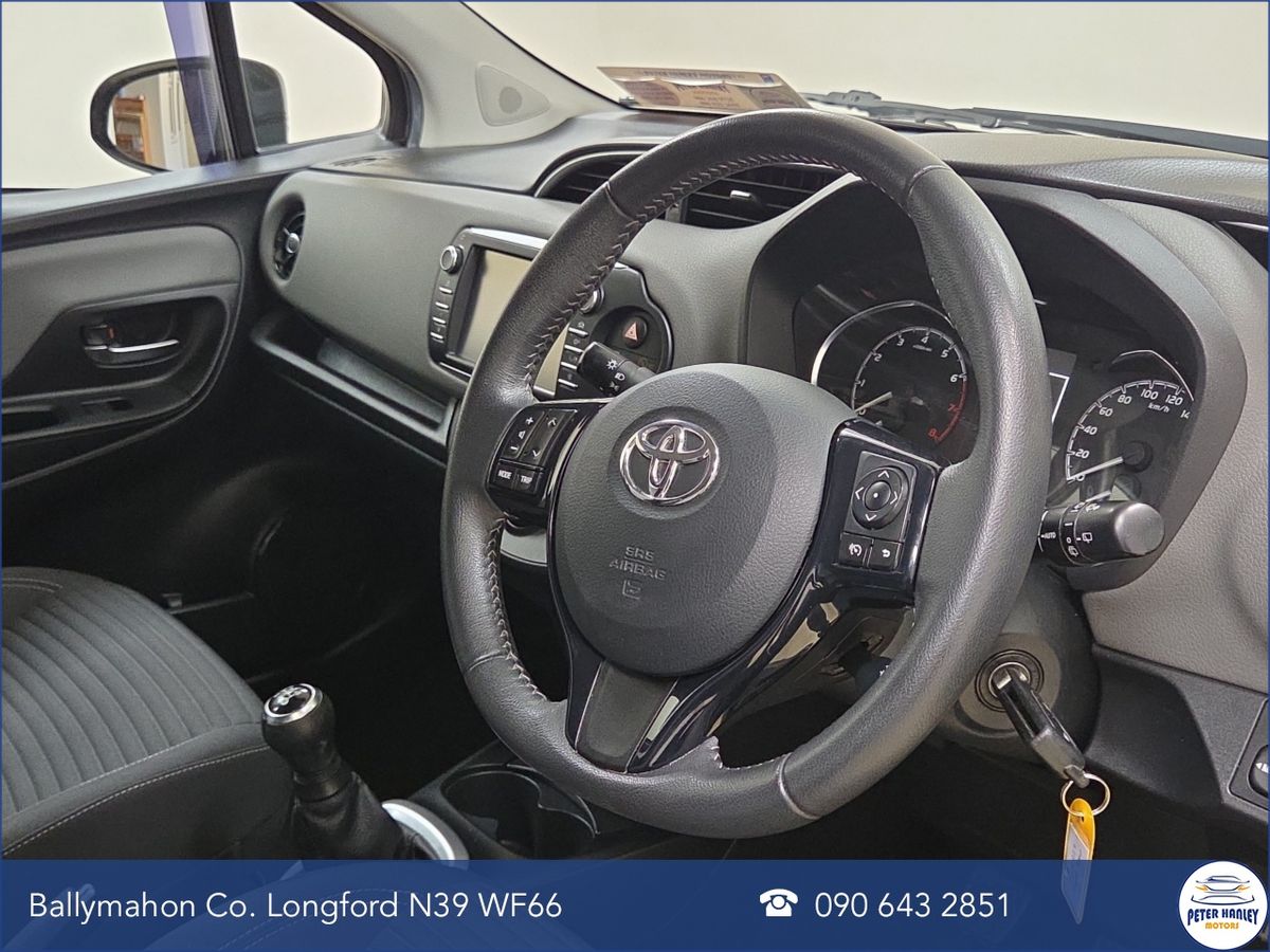 Toyota Yaris 1.0 VVT-i 5Dr Luna