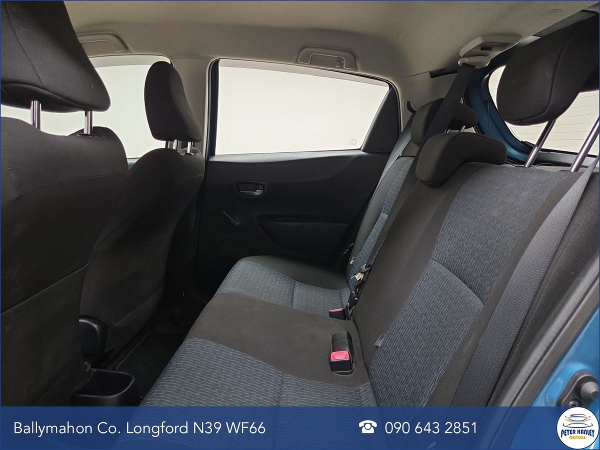 Toyota Yaris 1.0 VVT-i 5Dr Luna