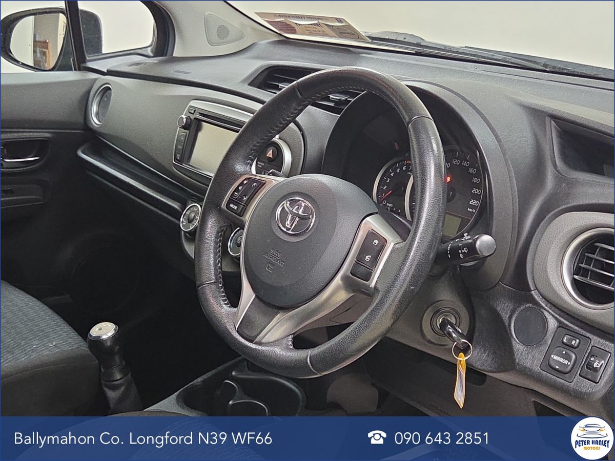 Toyota Yaris 1.0 VVT-i 5Dr Luna