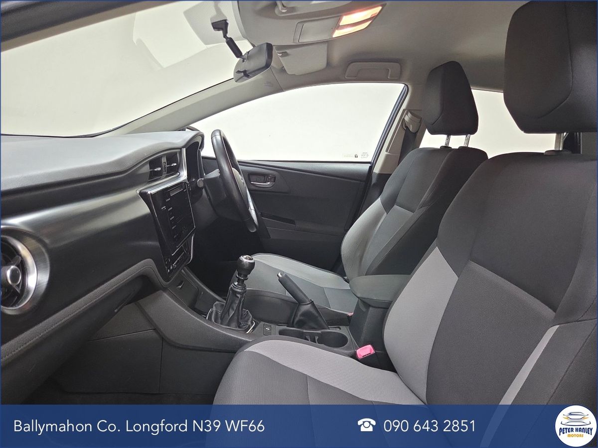 Toyota Auris 1.4 D-4D (90) 5Dr Aura