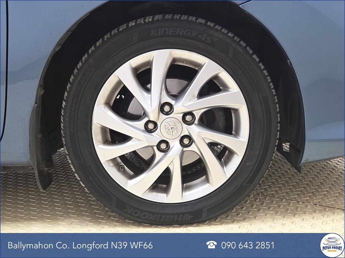 Toyota Auris 1.4 D-4D (90) 5Dr Aura