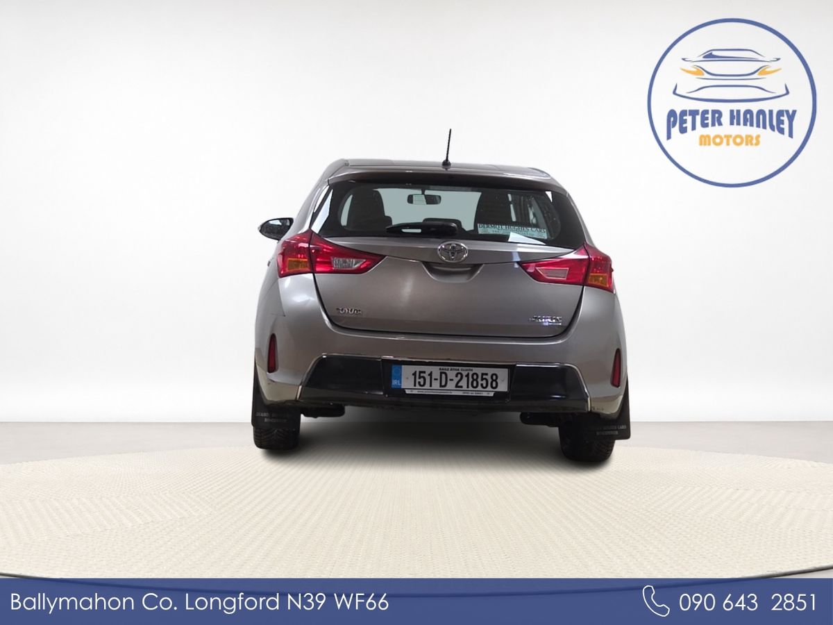 Toyota Auris D-4D 90 (1.4) 5Dr Aura