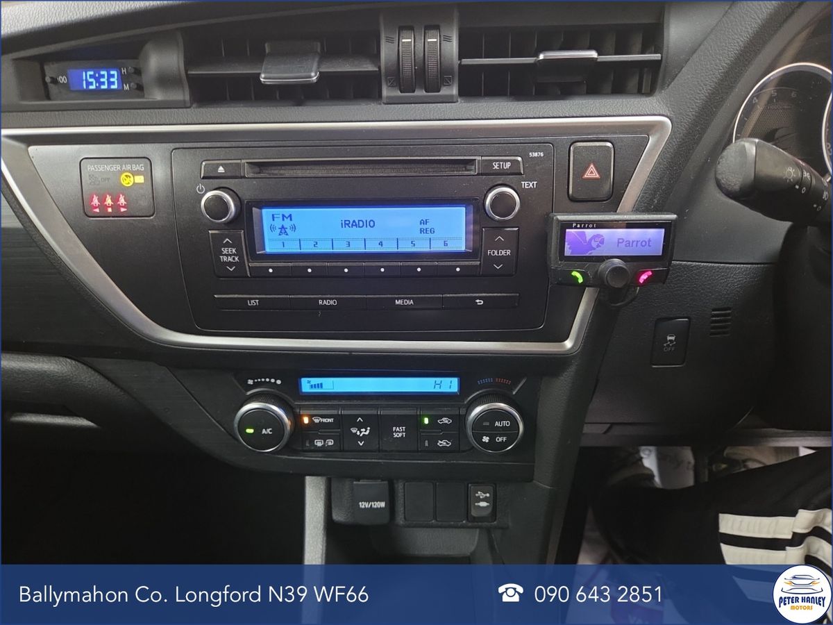 Toyota Auris D-4D 90 (1.4) 5Dr Aura