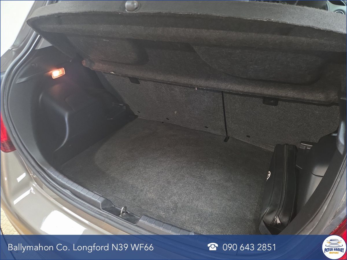Toyota Yaris 1.0 VVT-i 5Dr Luna