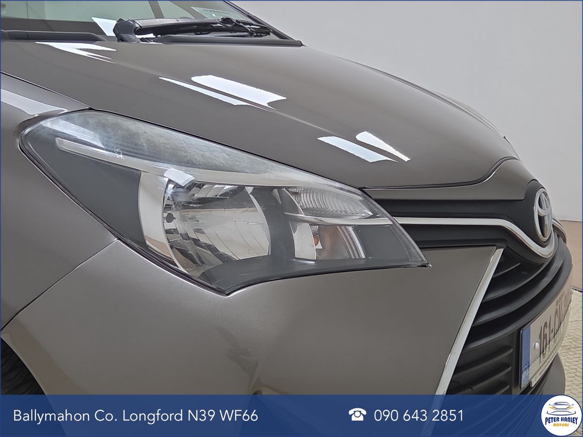 Toyota Yaris 1.0 VVT-i 5Dr Luna