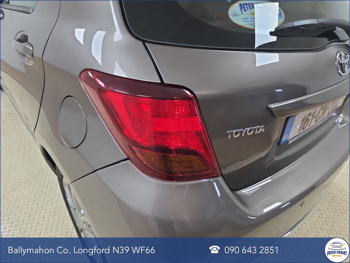 Toyota Yaris 1.0 VVT-i 5Dr Luna