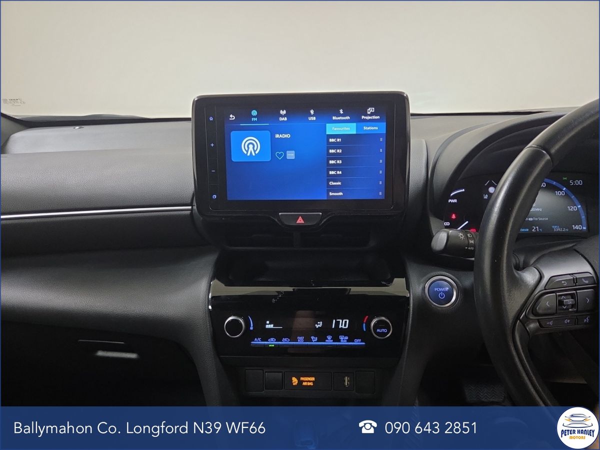 Toyota Yaris Yaris Cross Design Hev Auto  Design  VVT-h 116 E-CVT Auto Start/Stop
