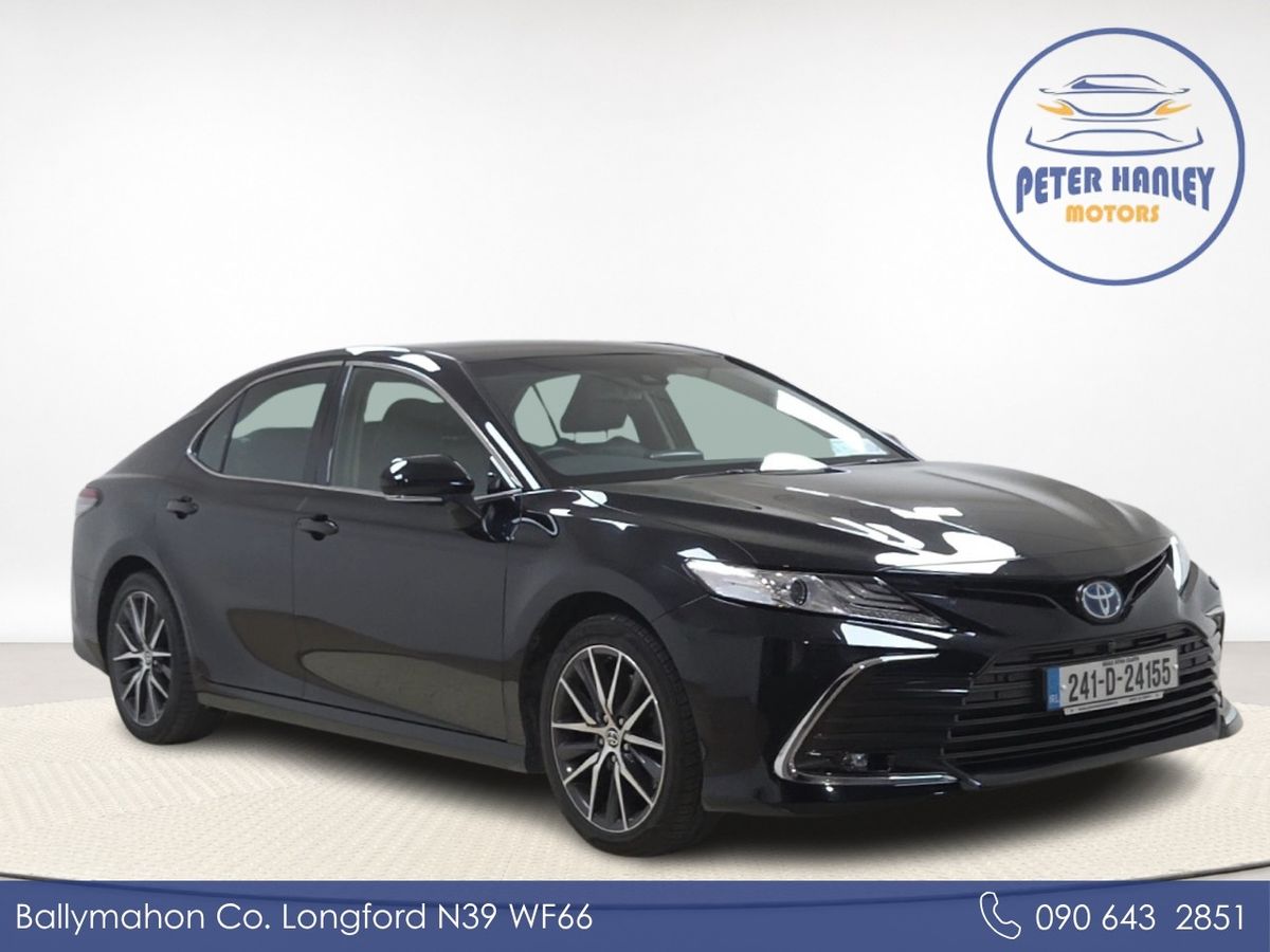 Toyota Camry 2.5 Hybrid Platinum Edition