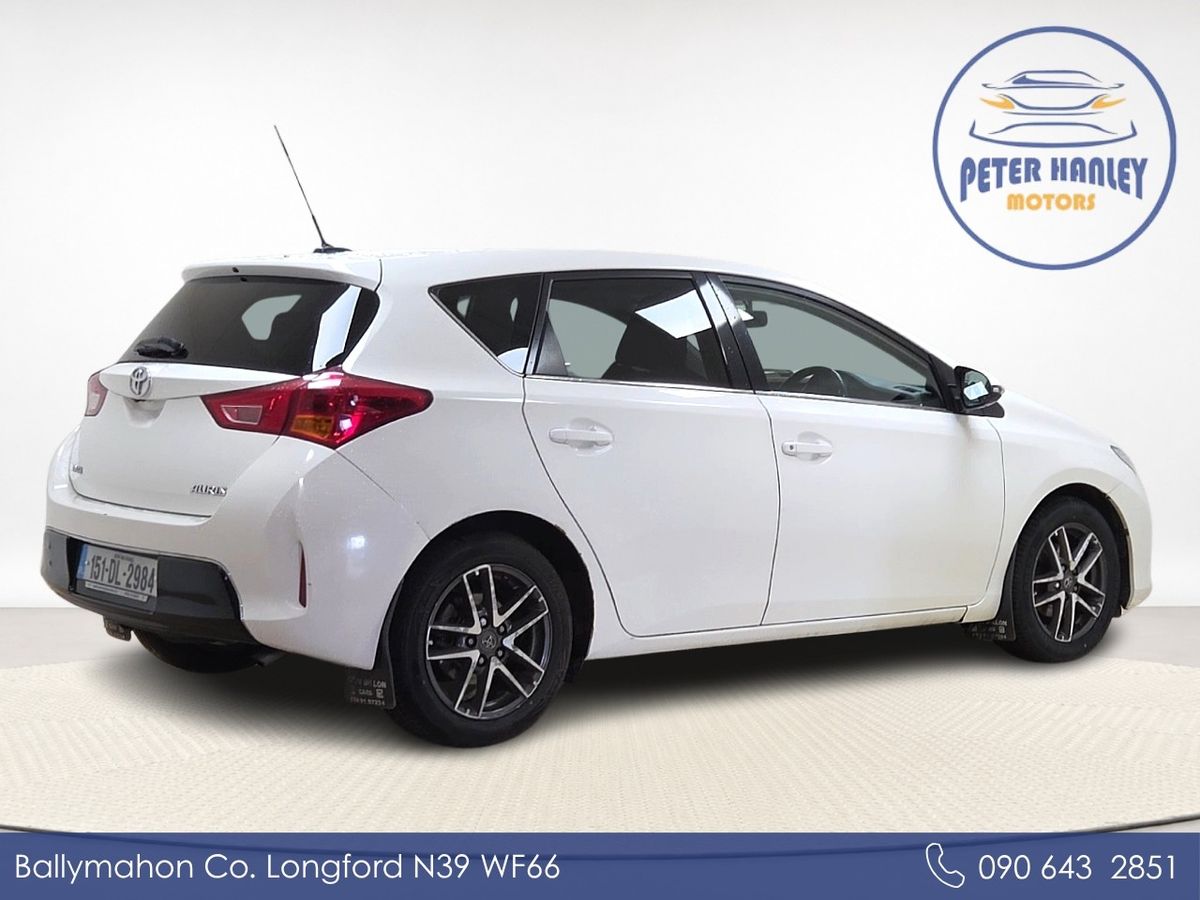 Toyota Auris D-4D 90 (1.4) 5Dr Luna