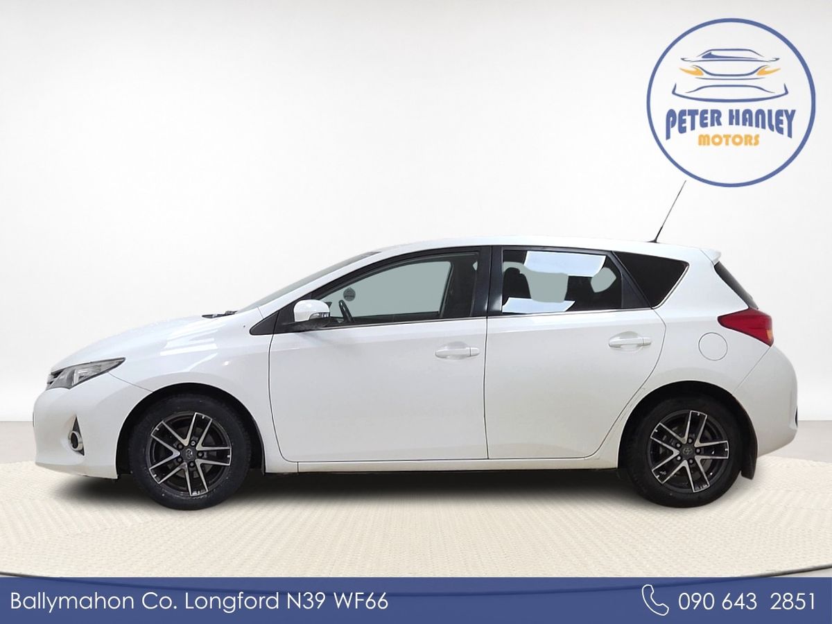 Toyota Auris D-4D 90 (1.4) 5Dr Luna