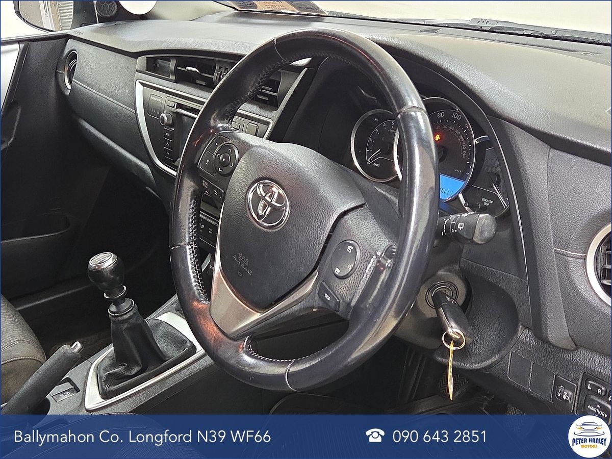 Toyota Auris D-4D 90 (1.4) 5Dr Luna
