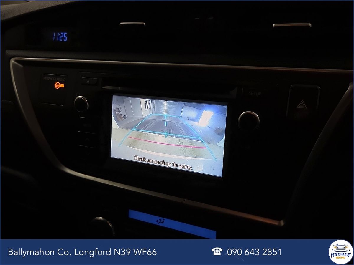 Toyota Auris D-4D 90 (1.4) 5Dr Luna