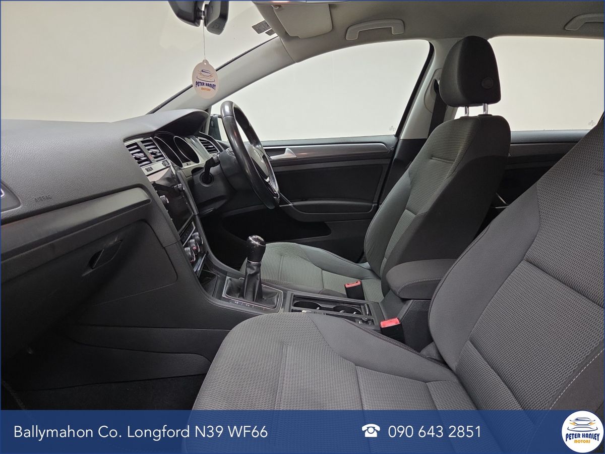 Volkswagen Golf Golf Se Navigation Tsi Bmt  SE Navigation  TDi 115 BlueMotion Start/Stop