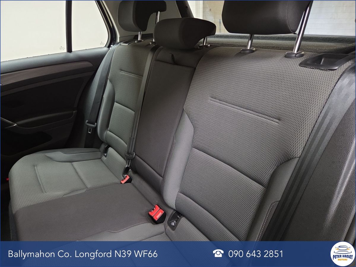 Volkswagen Golf Golf Se Navigation Tsi Bmt  SE Navigation  TDi 115 BlueMotion Start/Stop