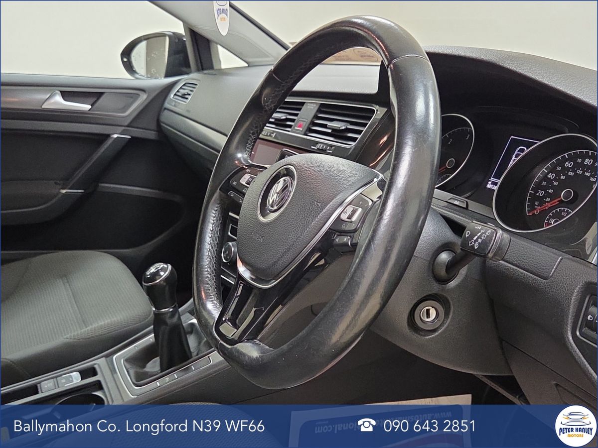 Volkswagen Golf Golf Se Navigation Tsi Bmt  SE Navigation  TDi 115 BlueMotion Start/Stop