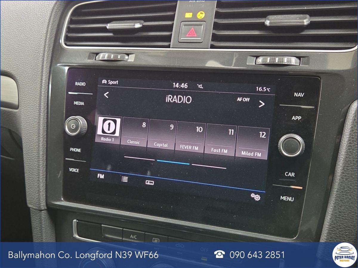 Volkswagen Golf Golf Se Navigation Tsi Bmt  SE Navigation  TDi 115 BlueMotion Start/Stop