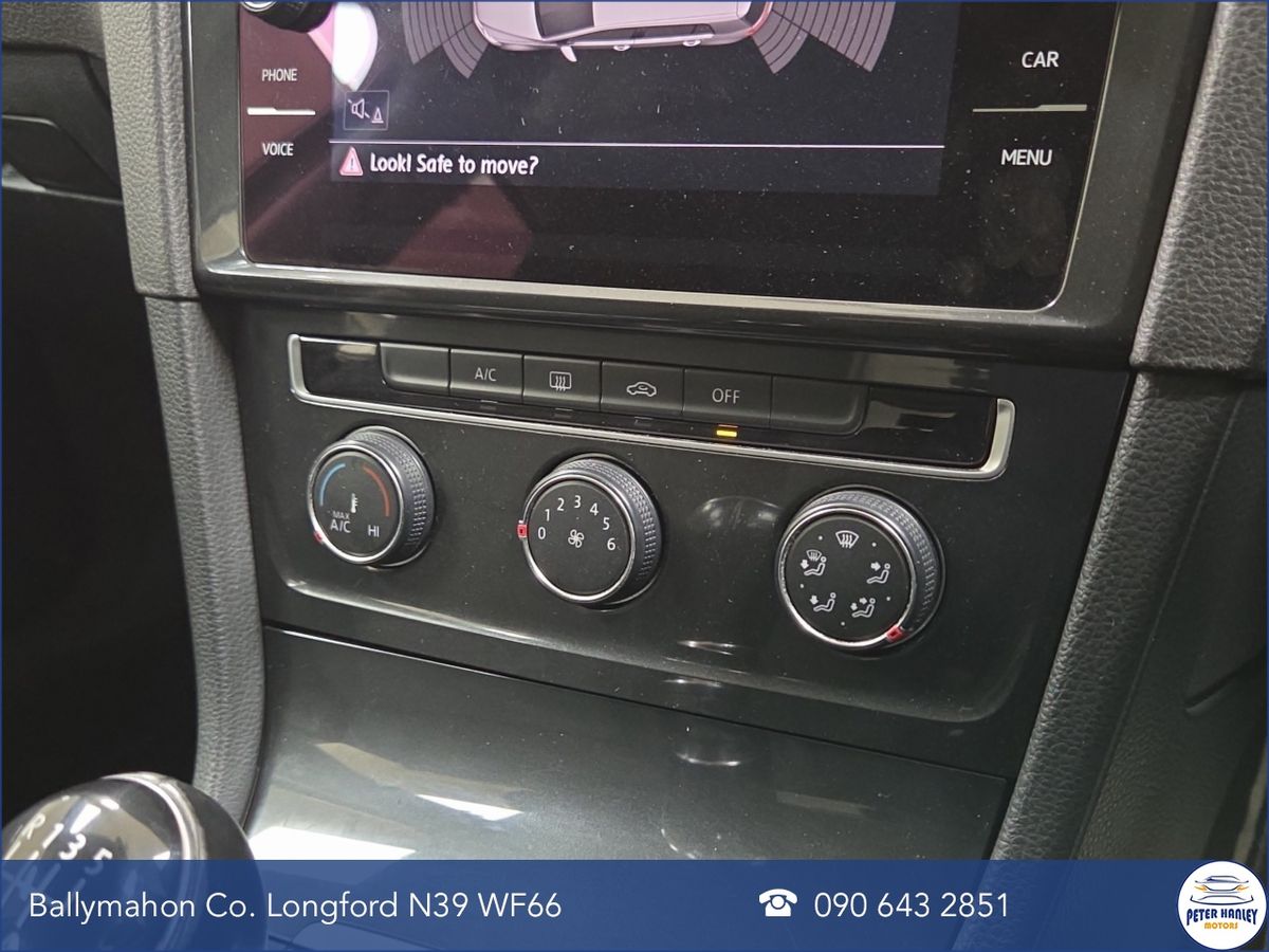 Volkswagen Golf Golf Se Navigation Tsi Bmt  SE Navigation  TDi 115 BlueMotion Start/Stop