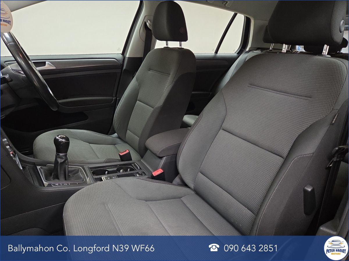 Volkswagen Golf Golf Se Navigation Tsi Bmt  SE Navigation  TDi 115 BlueMotion Start/Stop