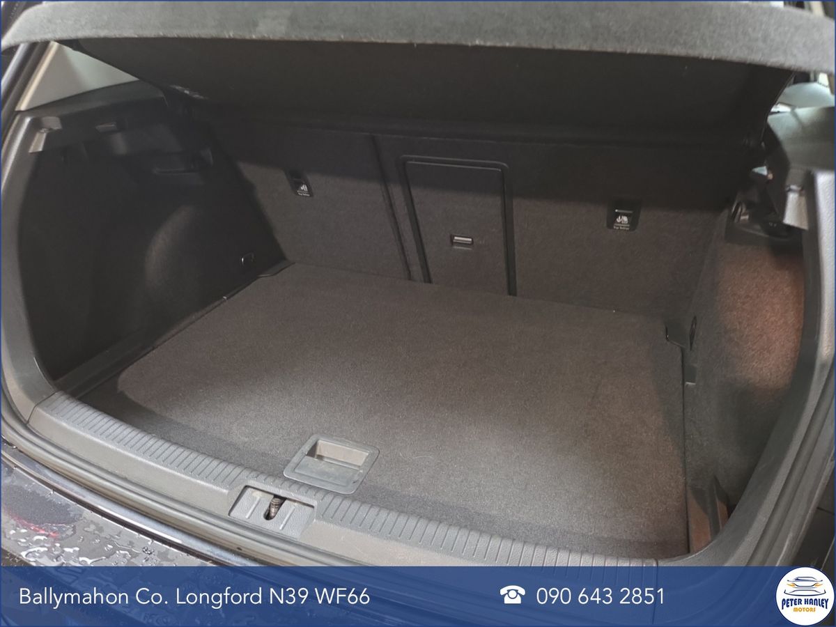 Volkswagen Golf Golf Se Navigation Tsi Bmt  SE Navigation  TDi 115 BlueMotion Start/Stop