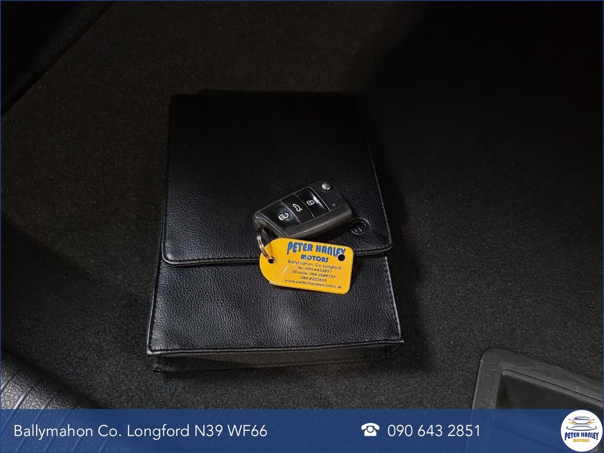 Volkswagen Golf Golf Se Navigation Tsi Bmt  SE Navigation  TDi 115 BlueMotion Start/Stop