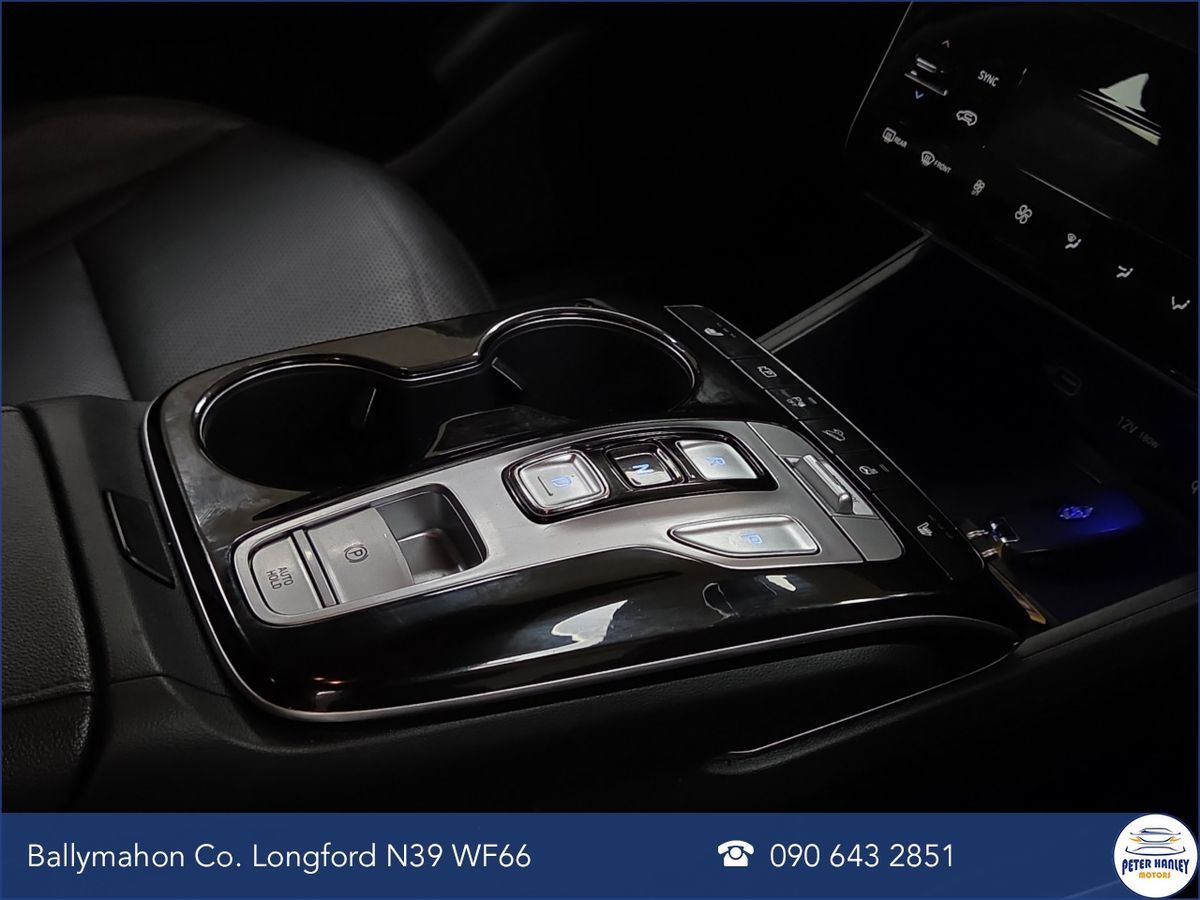 Hyundai Tucson 2WD Executive HEV Auto