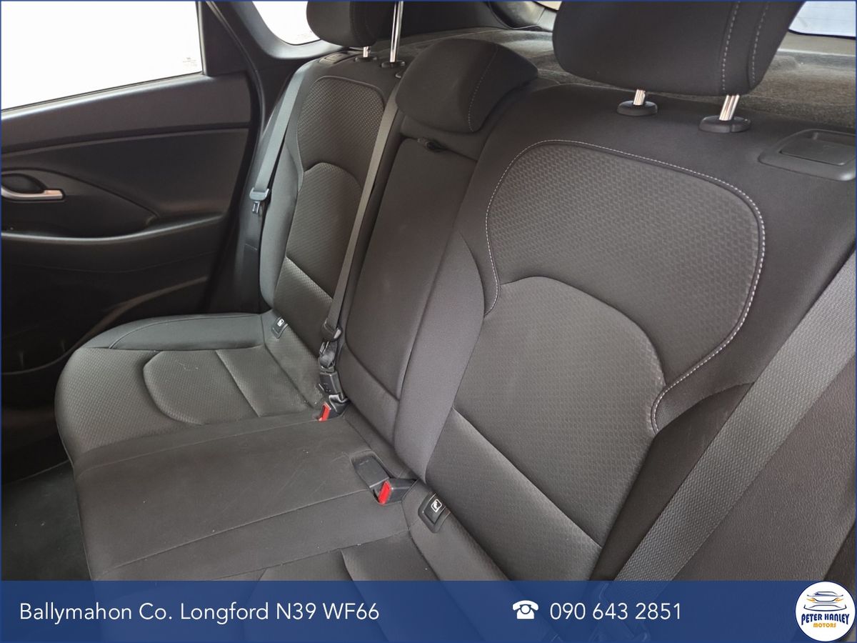 Hyundai i30 1.6 Diesel DCT Deluxe Go Forward Edition