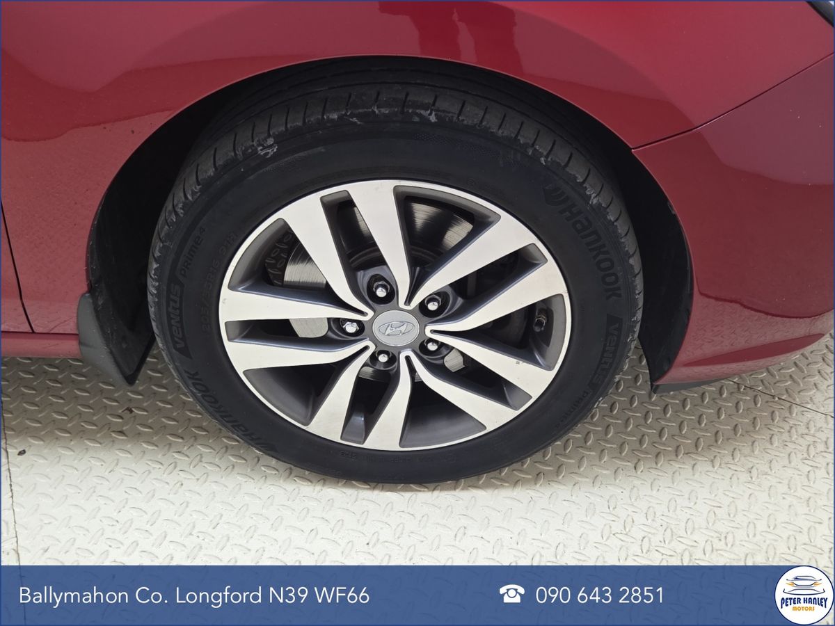 Hyundai i30 1.6 Diesel DCT Deluxe Go Forward Edition