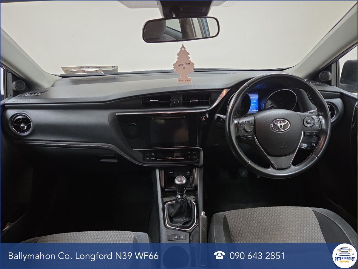 Toyota Auris 1.2 D4-T 5Dr Sol