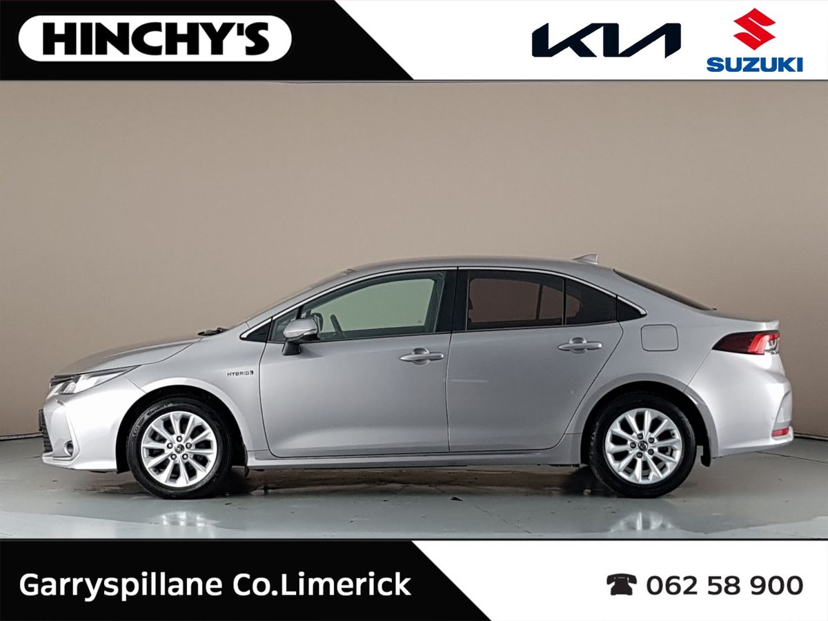 Toyota Toyota Corolla 1.8 Hybrid Luna Saloon