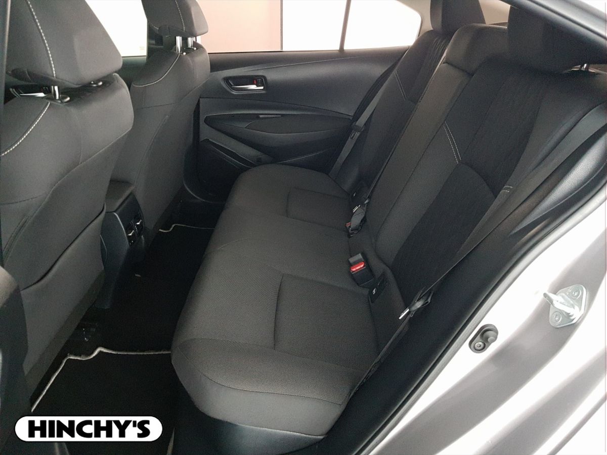 Toyota Toyota Corolla 1.8 Hybrid Luna Saloon