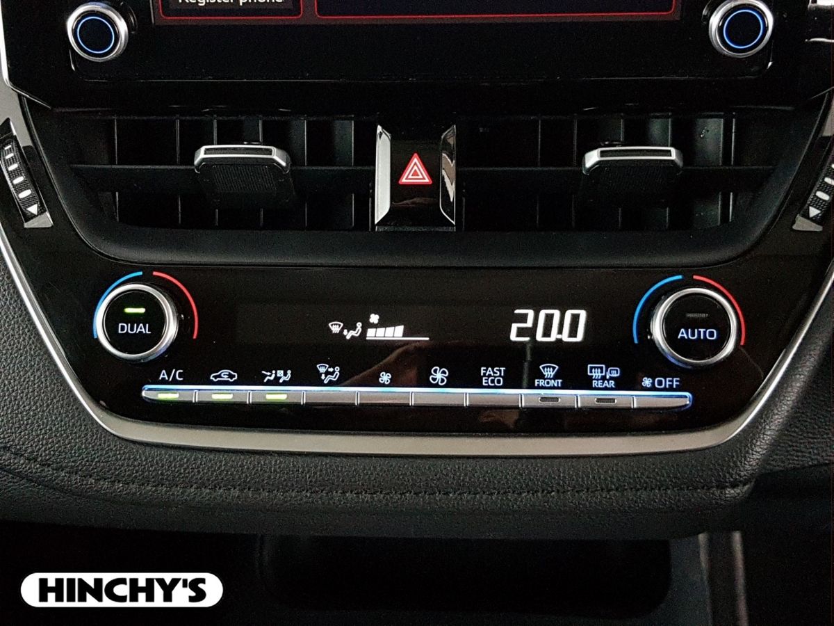 Toyota Toyota Corolla 1.8 Hybrid Luna Saloon