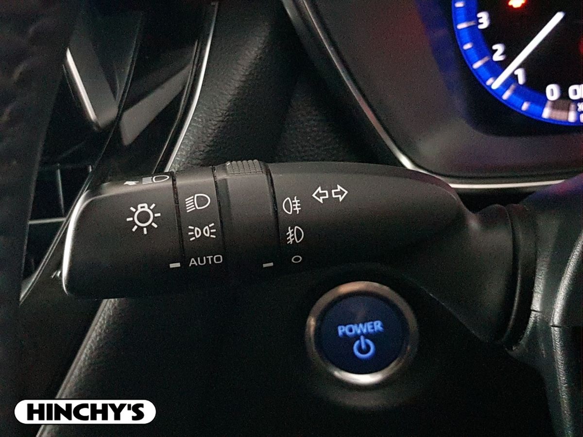 Toyota Toyota Corolla 1.8 Hybrid Luna Saloon