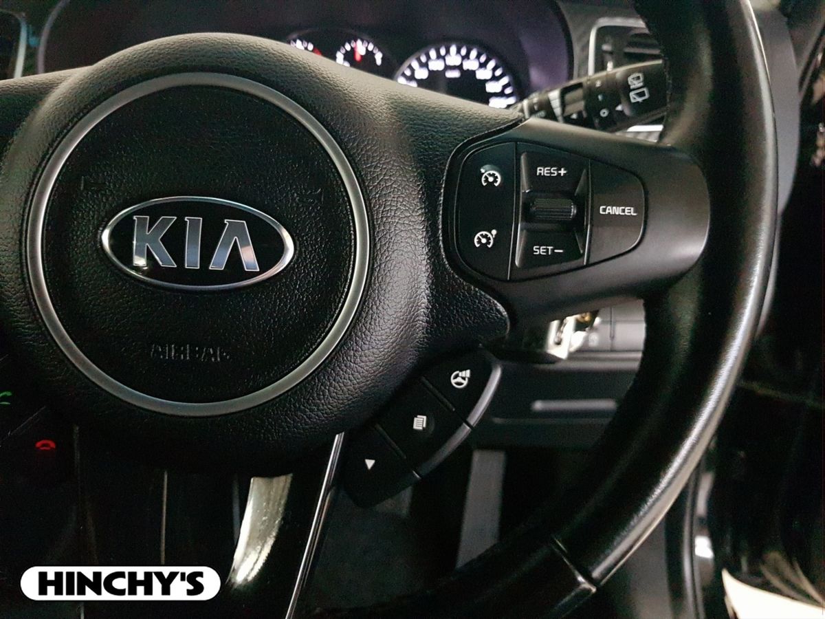 Kia Kia Carens 1.7 EX 7 SEATER