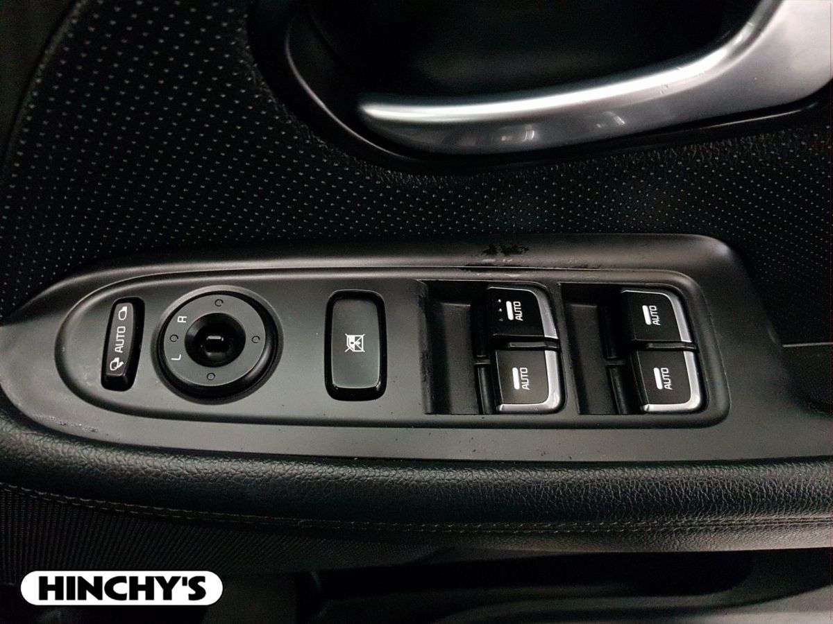 Kia Kia Carens 1.7 EX 7 SEATER