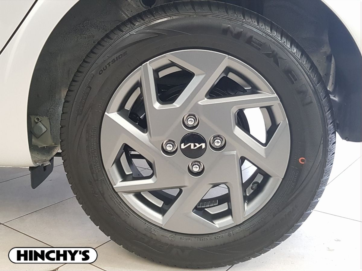 Kia Kia Picanto 1.0 5Dr Sparkling Silver *261 OFFER 3.9% FINANCE AVAILABLE *