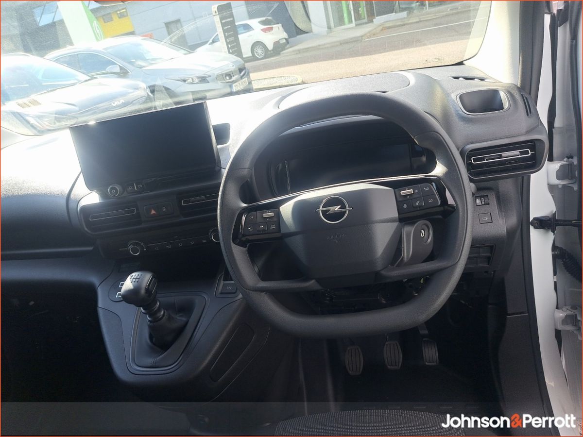 Opel Combo Komfort 2300 L2H1 1.5 (100PS)